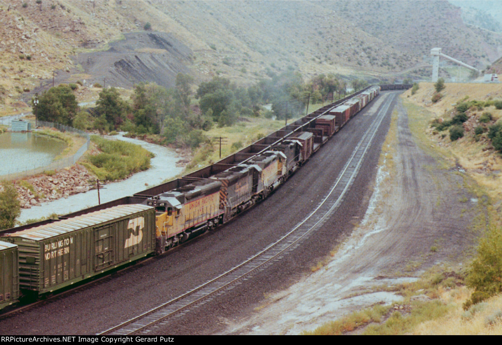 Mid-train Helpers in w/b D&RGW Train